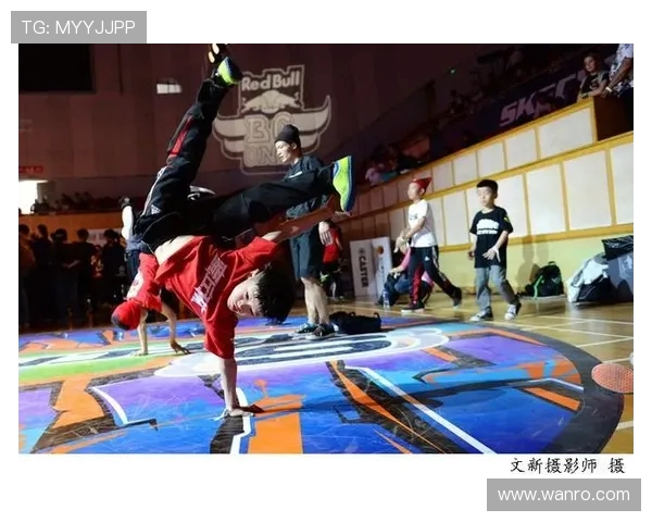 上海街舞队的耐力挑战与成长之路探讨 上海街舞队的耐力挑战与成长之路探讨