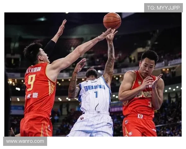 北京篮球队战术引发热议球迷与专家观点交锋分析 北京篮球队战术引发热议球迷与专家观点交锋分析
