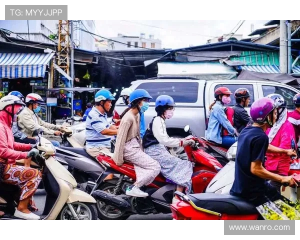 岘港与西贡足球友谊赛精彩对决展现两地球队风采与团结精神