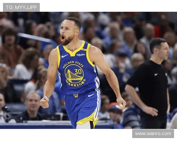 库里三分球总数突破四千大关成为NBA历史第一人再创辉煌神迹