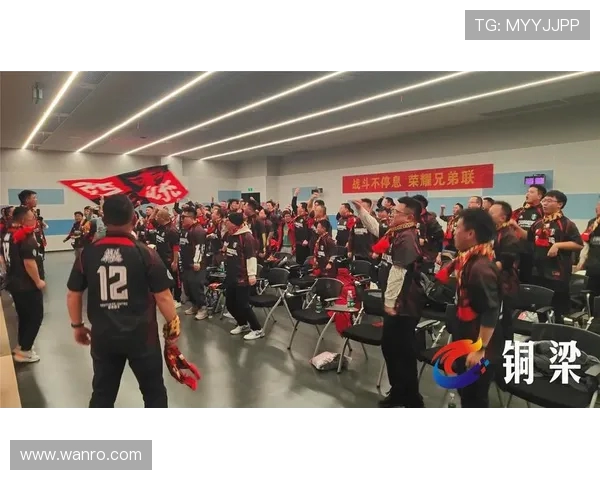 重庆足球队实力变革引发热议球迷期待新篇章的崛起与挑战 重庆足球队实力变革引发热议球迷期待新篇章的崛起与挑战