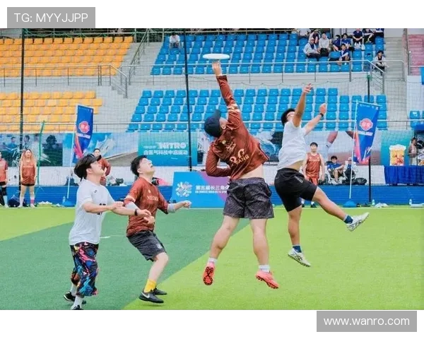 重庆飞盘队在全国耐力排行榜中荣获第八名展现出色实力与团队精神 重庆飞盘队在全国耐力排行榜中荣获第八名展现出色实力与团队精神