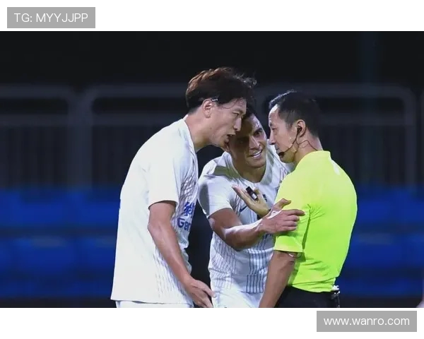 南京网球队的盯防策略揭秘：深度解析网球战术与团队协作