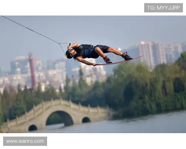 成都街舞队在极限运动联赛中的速度表现分析与点评